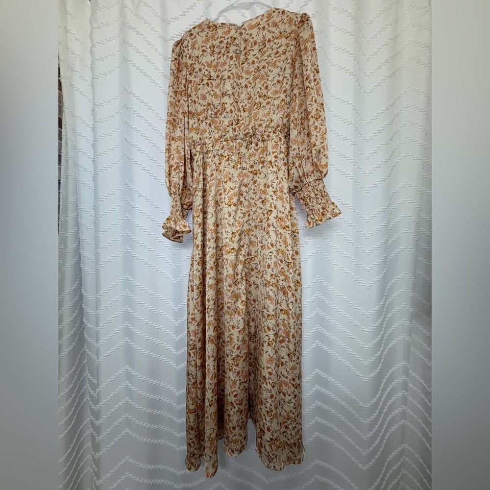The Drop Elegant Floral Long Sleeve Dress - Picture 2 of 3